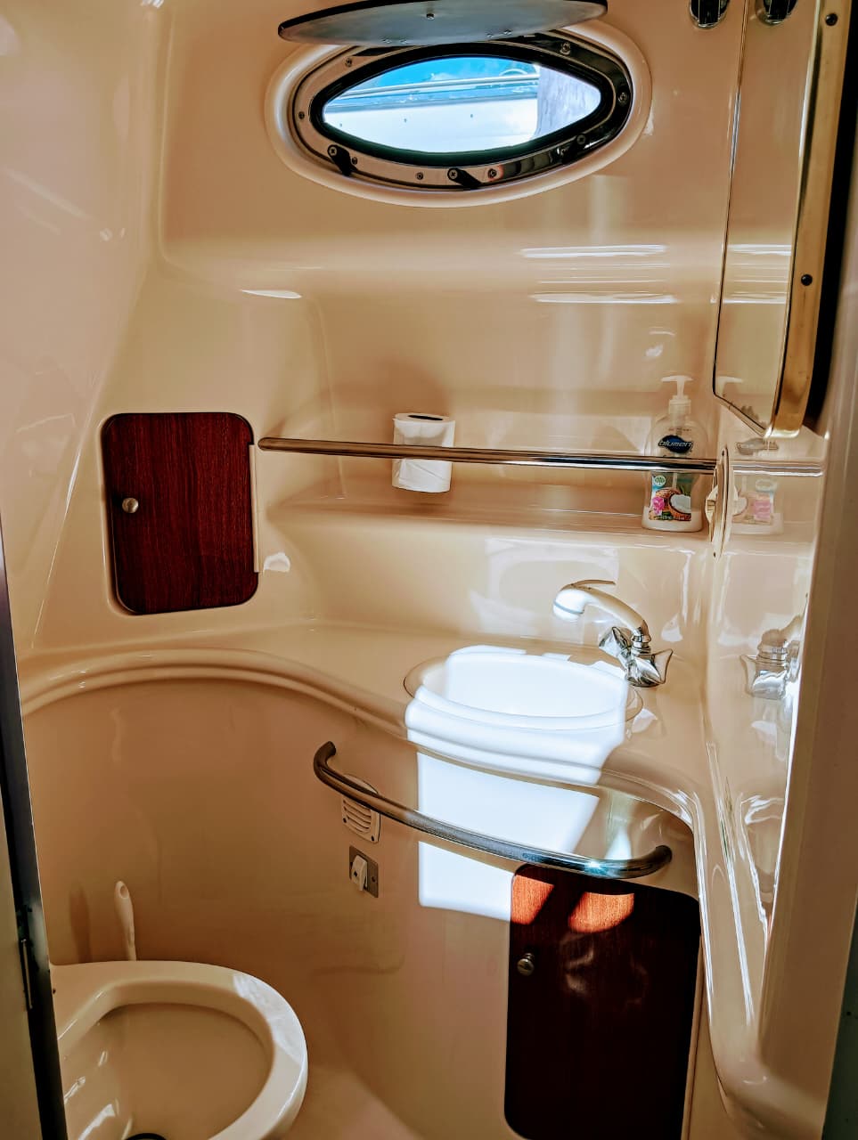 Searay Sundancer 34 Ft